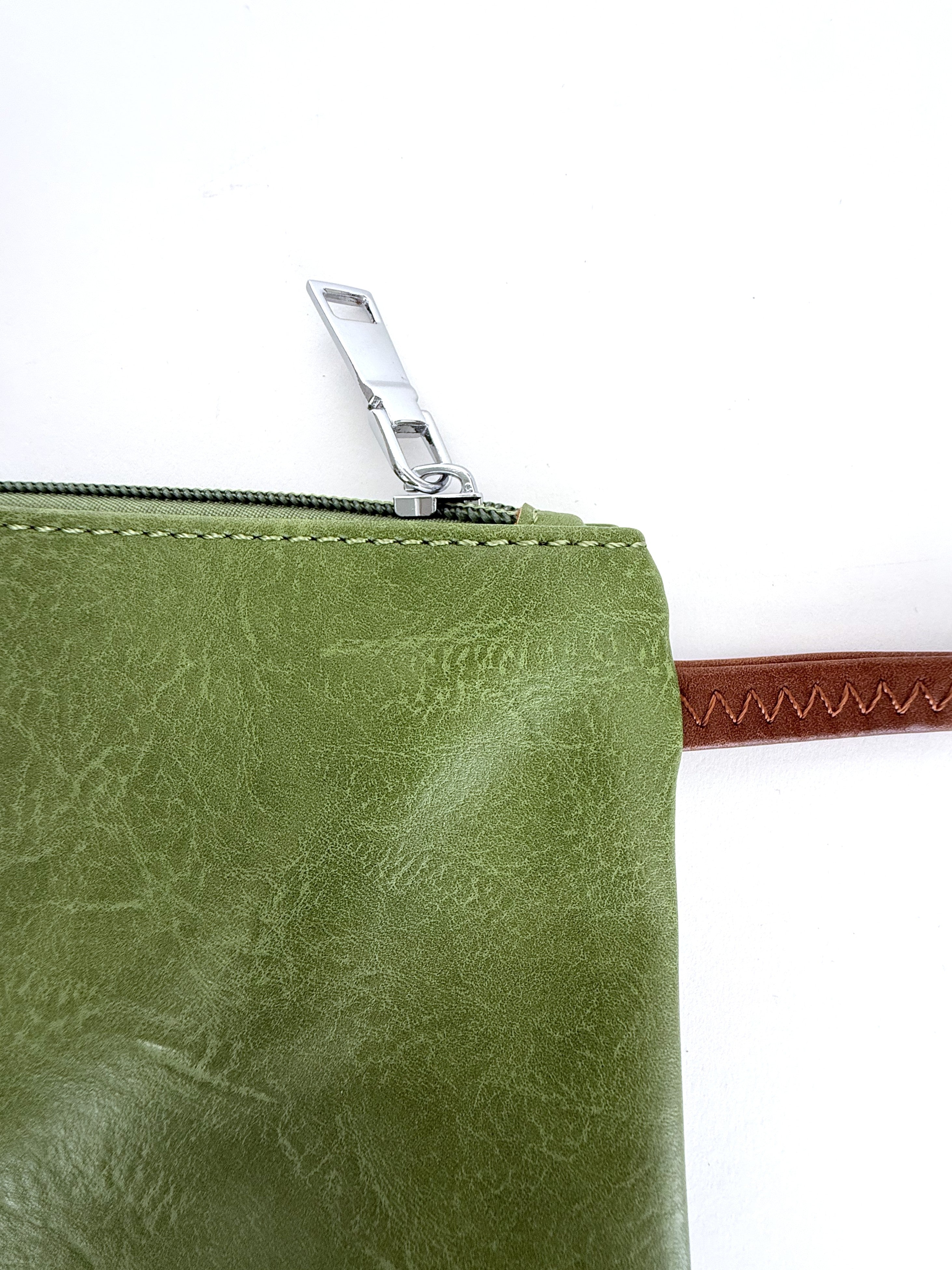 Πορτοφολάκια με χειρολαβή