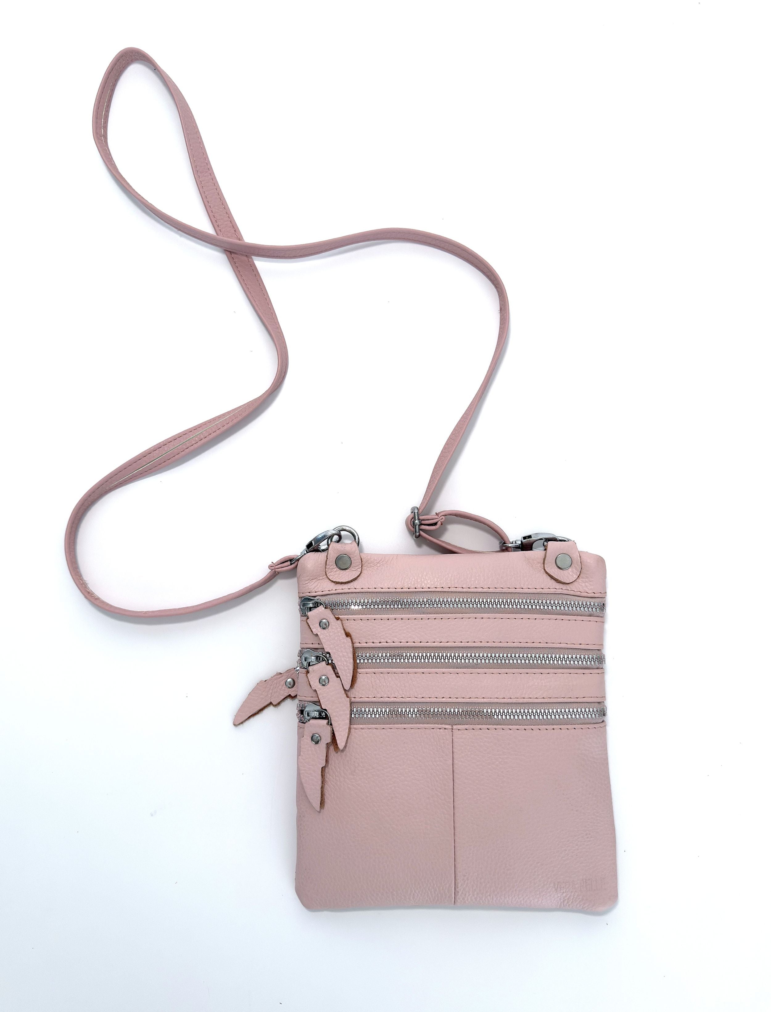 Γυναικείο ροζ τσαντάκι καθημερινό για όλες τις ώρες