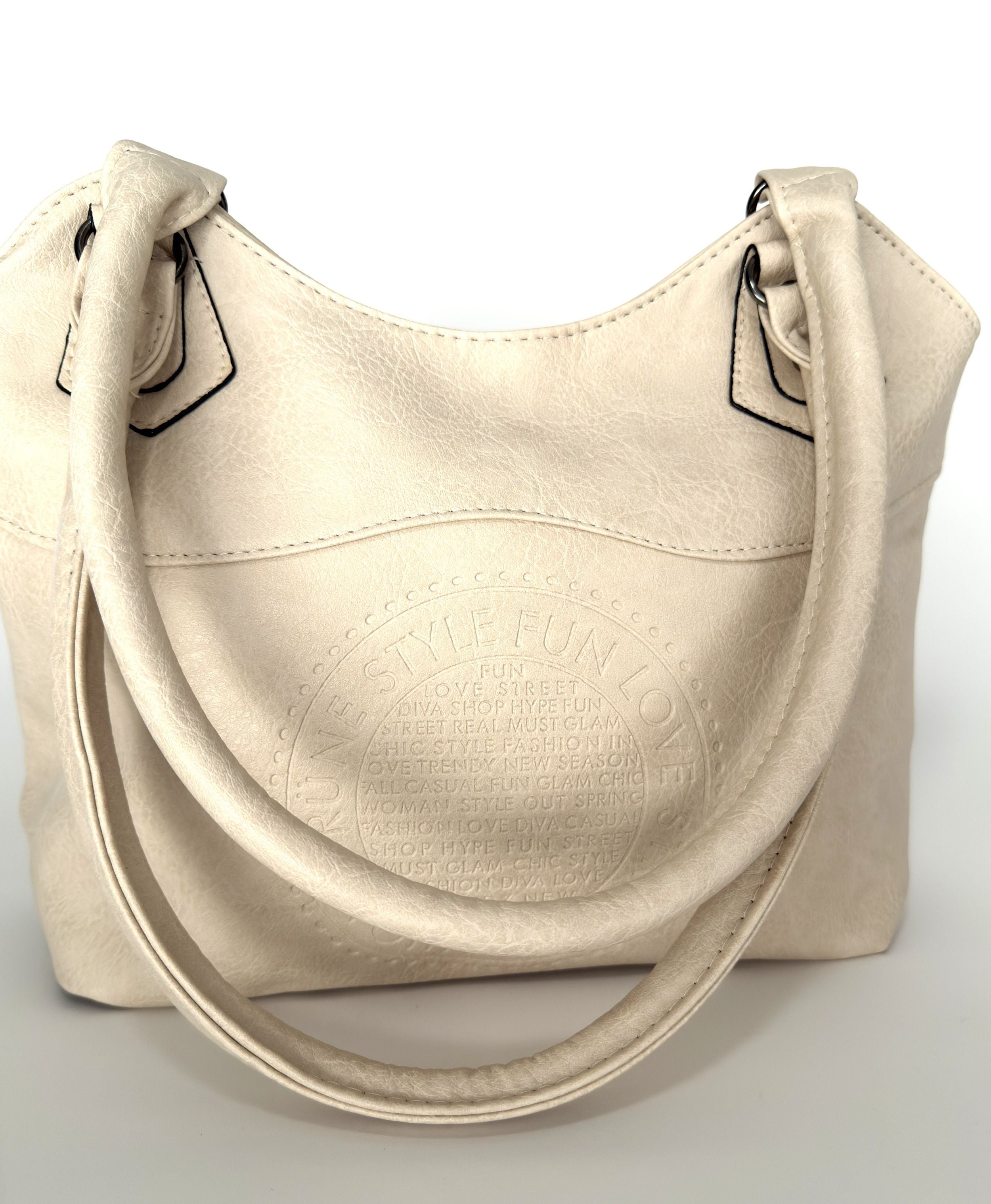 Κλασσική τσάντα ώμου με ανθεκτικά λουριά για κάθε μέρα