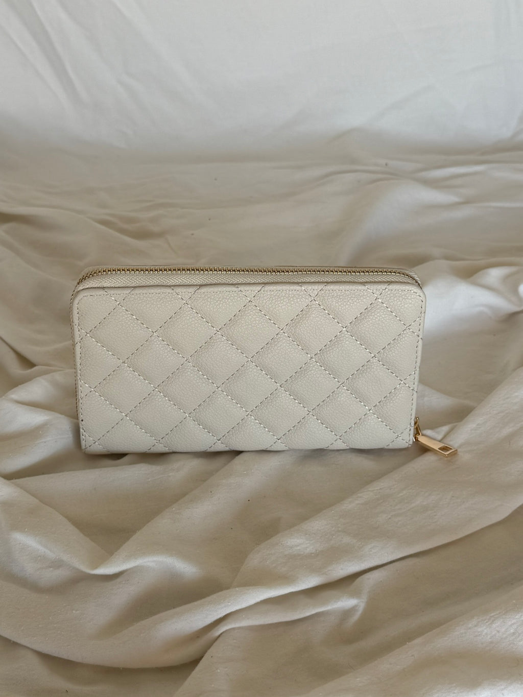 Πορτοφόλι καφέ "Coco" μεγάλο με φερμουάρ και θήκες για κάρτες, ψιλά και πολλά λεφτά