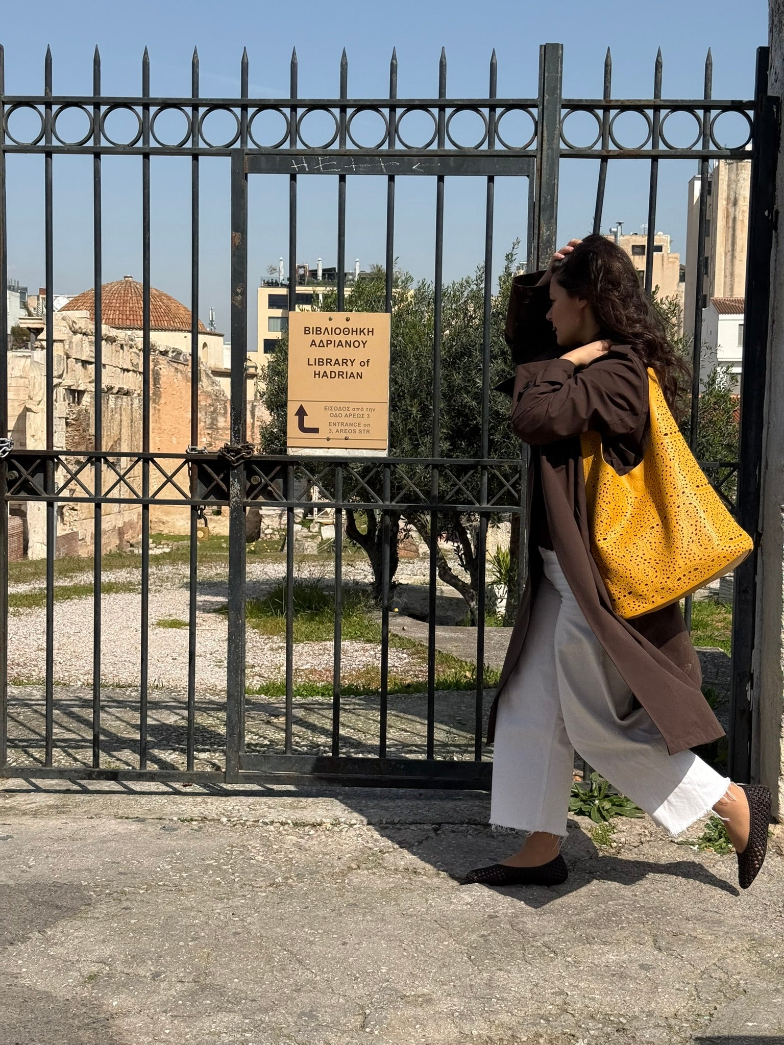 Τσάντα ώμου διάτριτη γυναικεία διπλή (με εσωτερικό τσαντάκι νεσεσέρ που φοριέται και μόνο του)
